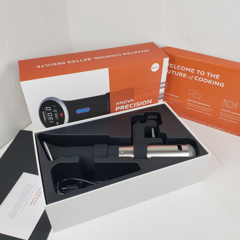 Anova Precision Cooker 900W Sous Vide Immersion Circulator Wi-Fi Black Silver